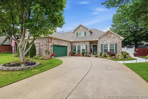 4333 S Dogwood Ave, Broken Arrow, OK 74011
