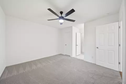 Bedroom - 9809 E 83rd Pl, Tulsa, OK 74133 photo 6 of 8