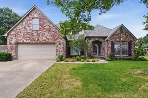 9119 N 132nd East Ave, Owasso, OK 74055
