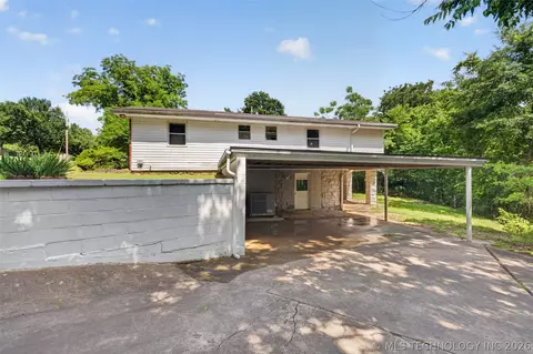 Other - 220 E 20th St, Okmulgee, OK 74447 photo 4 of 5