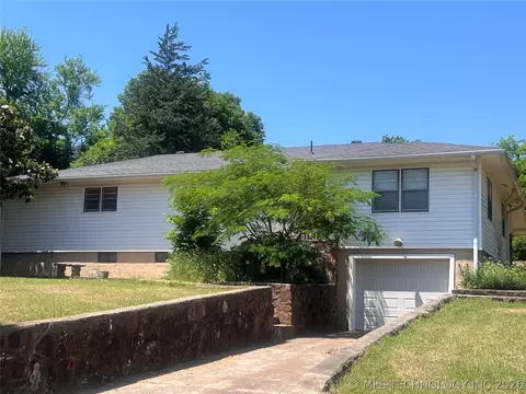185 NW 8th St, Krebs, OK 74554