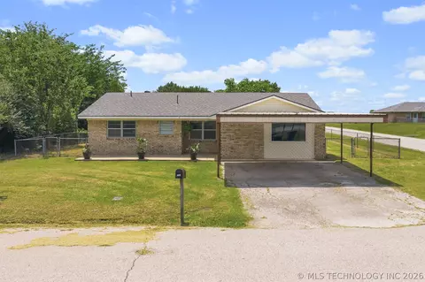 115 Laurel St, Lone Grove, OK 73443