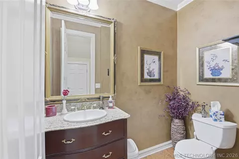 Bath - 3502 E 102nd Pl, Tulsa, OK 74137 photo 5 of 6