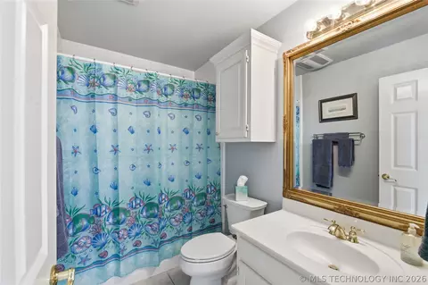 Bath - 3502 E 102nd Pl, Tulsa, OK 74137 photo 4 of 6