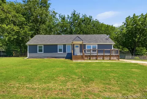 605 NE 6th St, Wagoner, OK 74467