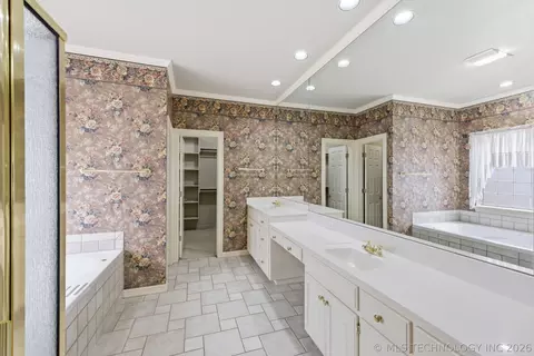 Bath - 9818 E 83rd Pl, Tulsa, OK 74133 photo 1 of 7