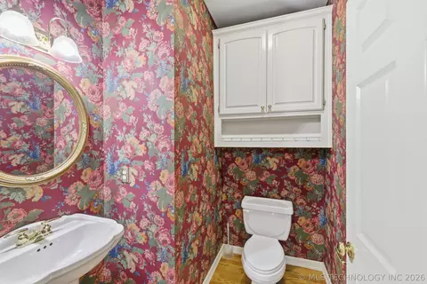 Bath - 9818 E 83rd Pl, Tulsa, OK 74133 photo 3 of 7