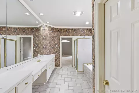 Bath - 9818 E 83rd Pl, Tulsa, OK 74133 photo 2 of 7