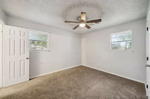 Bedroom - 920 Crestview St, Ada, OK 74820 photo 3 of 5