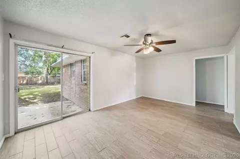 Living - 920 Crestview St, Ada, OK 74820 photo 2 of 3