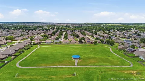 20593 E 45th St S, Broken Arrow, OK 74014 photo 31