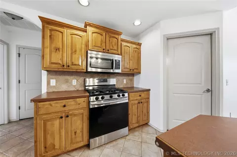 20593 E 45th St S, Broken Arrow, OK 74014 photo 15