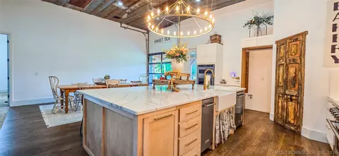Kitchen - 418529 E 1110 Rd, Checotah, OK 74426 photo 14 of 16