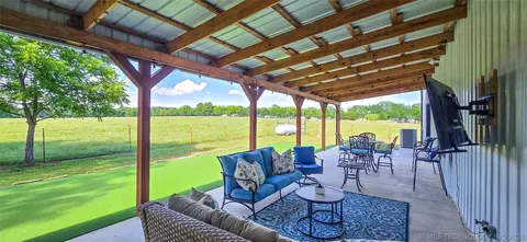Exterior - 418529 E 1110 Rd, Checotah, OK 74426 photo 6 of 19