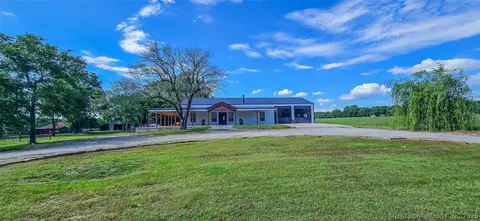 Exterior - 418529 E 1110 Rd, Checotah, OK 74426 photo 18 of 19