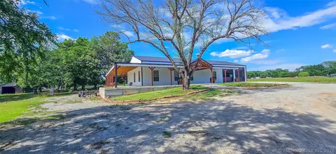 Exterior - 418529 E 1110 Rd, Checotah, OK 74426 photo 17 of 19