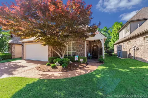 1708 W Plymouth St, Broken Arrow, OK 74012