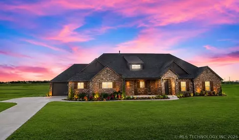 6706 E 136th St N, Collinsville, OK 74021