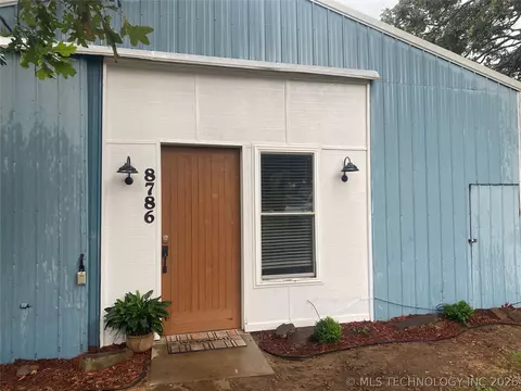 8786 Coconut Ln, Henryetta, OK 74437