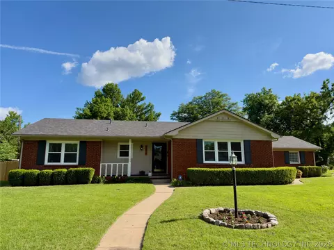 4610 E 55th St, Tulsa, OK 74107