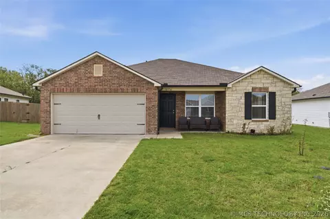 10170 E Lee Ln, Claremore, OK 74019