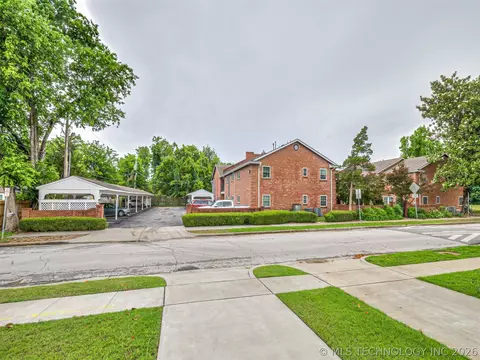 3701 Riverside Drive 12, Tulsa, OK 74105