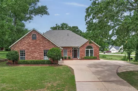 11914 S 1st St W, Jenks, OK 74037
