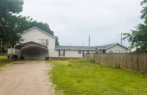 311 E Cherokee St, Delaware, OK 74027