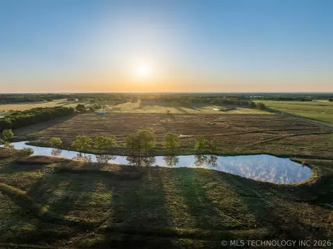 5 N 300 Rd, Okmulgee, OK 74447