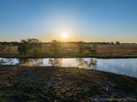 5 N 300 Rd, Okmulgee, OK 74447