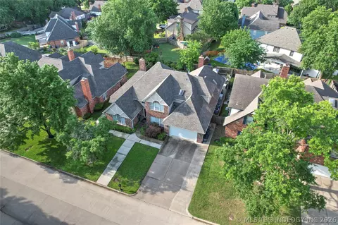 View/Area - 9934 E 97th St, Tulsa, OK 74133 photo 3 of 6