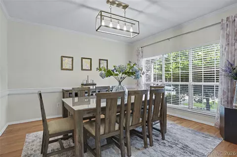Dining - 9934 E 97th St, Tulsa, OK 74133 photo 1 of 2