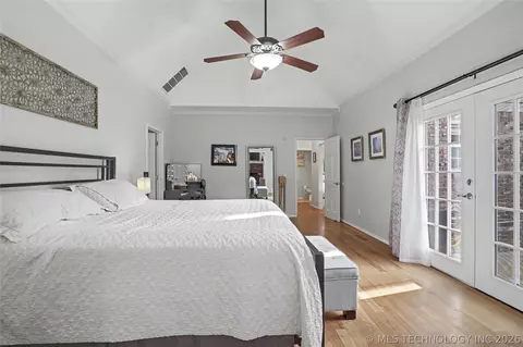 Bedroom - 9934 E 97th St, Tulsa, OK 74133 photo 1 of 4