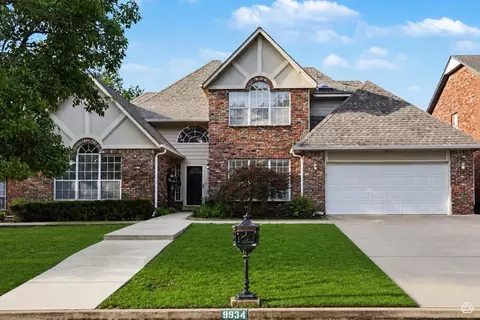 Exterior - 9934 E 97th St, Tulsa, OK 74133 photo 7 of 7