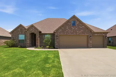13212 E 137th St N, Collinsville, OK 74021