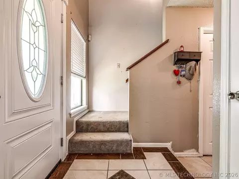 Entry Way - 13033 E 28th Pl, Tulsa, OK 74134 photo 5 of 5