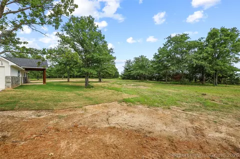 Exterior - 6915 Sims Rd, Colbert, OK 74733 photo 6 of 7
