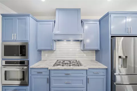 Kitchen - 9108 E 77th St, Tulsa, OK 74133 photo 3 of 4