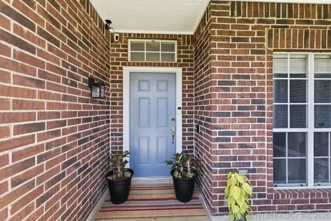 Entry Way - 9108 E 77th St, Tulsa, OK 74133 photo 1 of 6