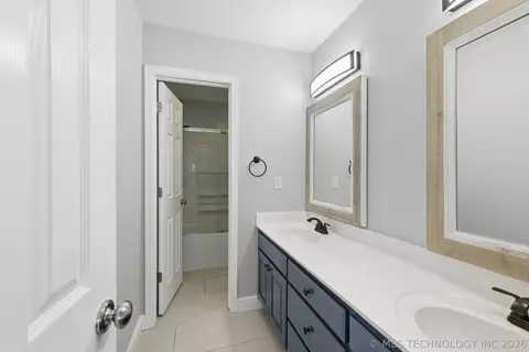 Bath - 9108 E 77th St, Tulsa, OK 74133 photo 5 of 6