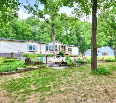 94 W Highland Dr, Sand Springs, OK 74063