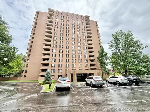 2121 S Yorktown Avenue 701, Tulsa, OK 74114