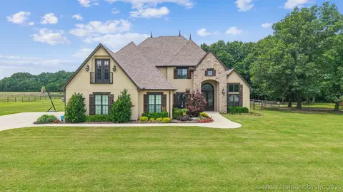 14226 S 246th East Ave, Coweta, OK 74429