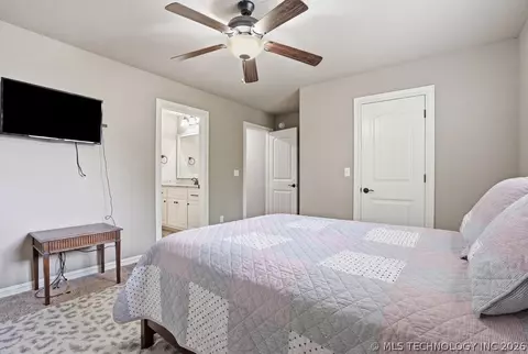 Bedroom - 2821 E 103rd Pl, Tulsa, OK 74137 photo 7 of 9