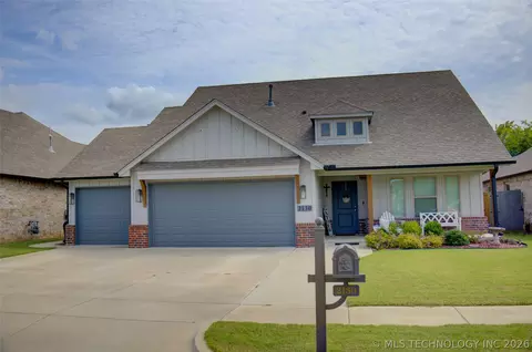 2130 E 140th St, Bixby, OK 74008
