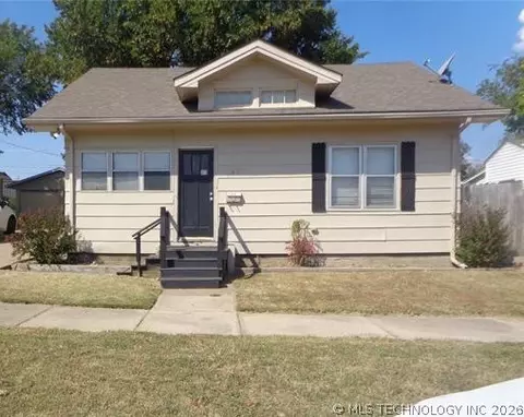 207 NW Cheyenne Ave, Bartlesville, OK 74003