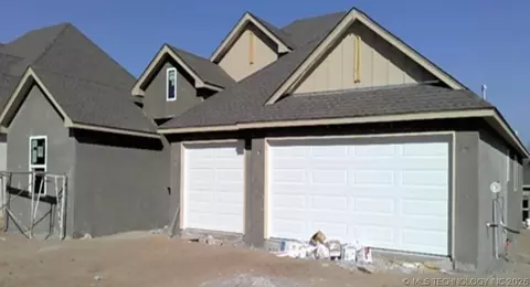 2063 E 129th Pl S, Jenks, OK 74037