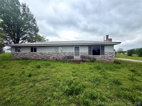 56601 E 150 Rd, Fairland, OK 74343