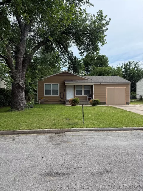 3724 W 45th Pl, Tulsa, OK 74107
