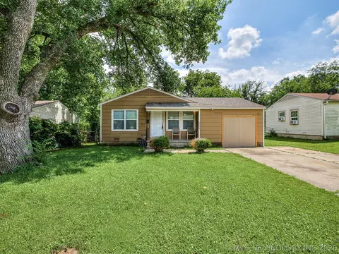3724 W 45th Pl, Tulsa, OK 74107